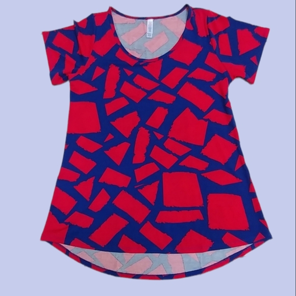 NEW LuLaRoe Top Geometric Pattern - Picture 2 of 7